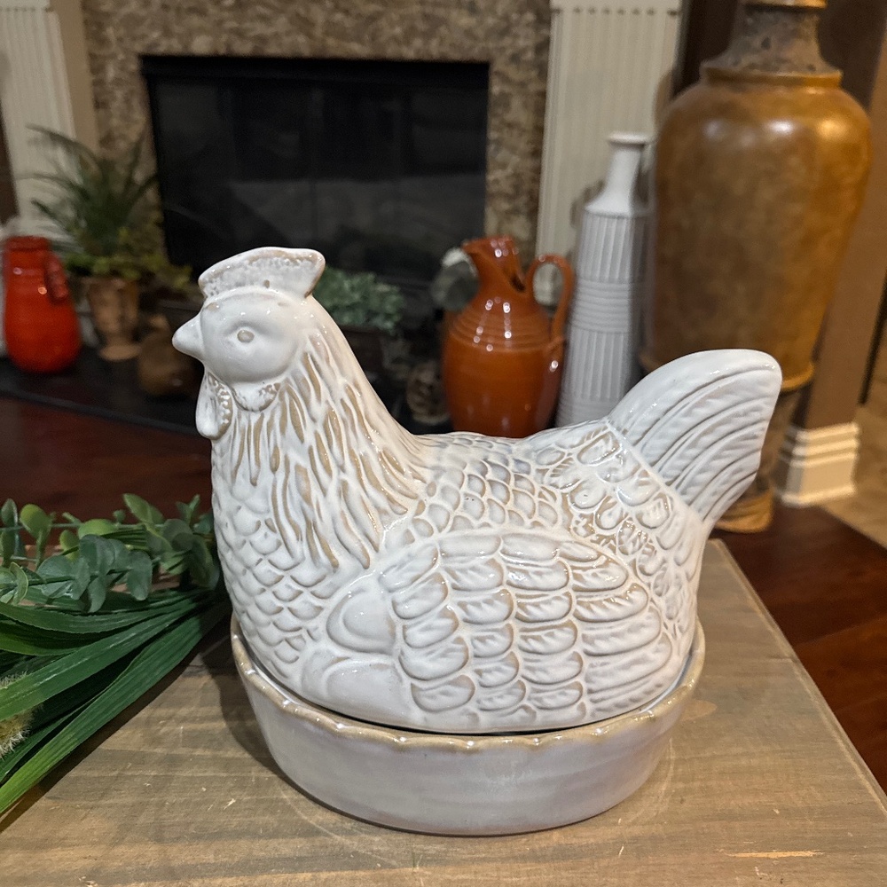 Vintage Hen on Nest Covered Dish Farmhouse Collection